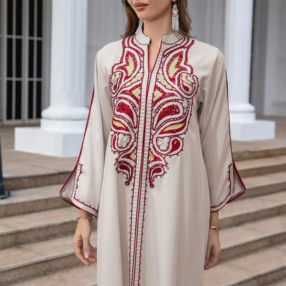 Sculptural Embroidered Elegant Abaya