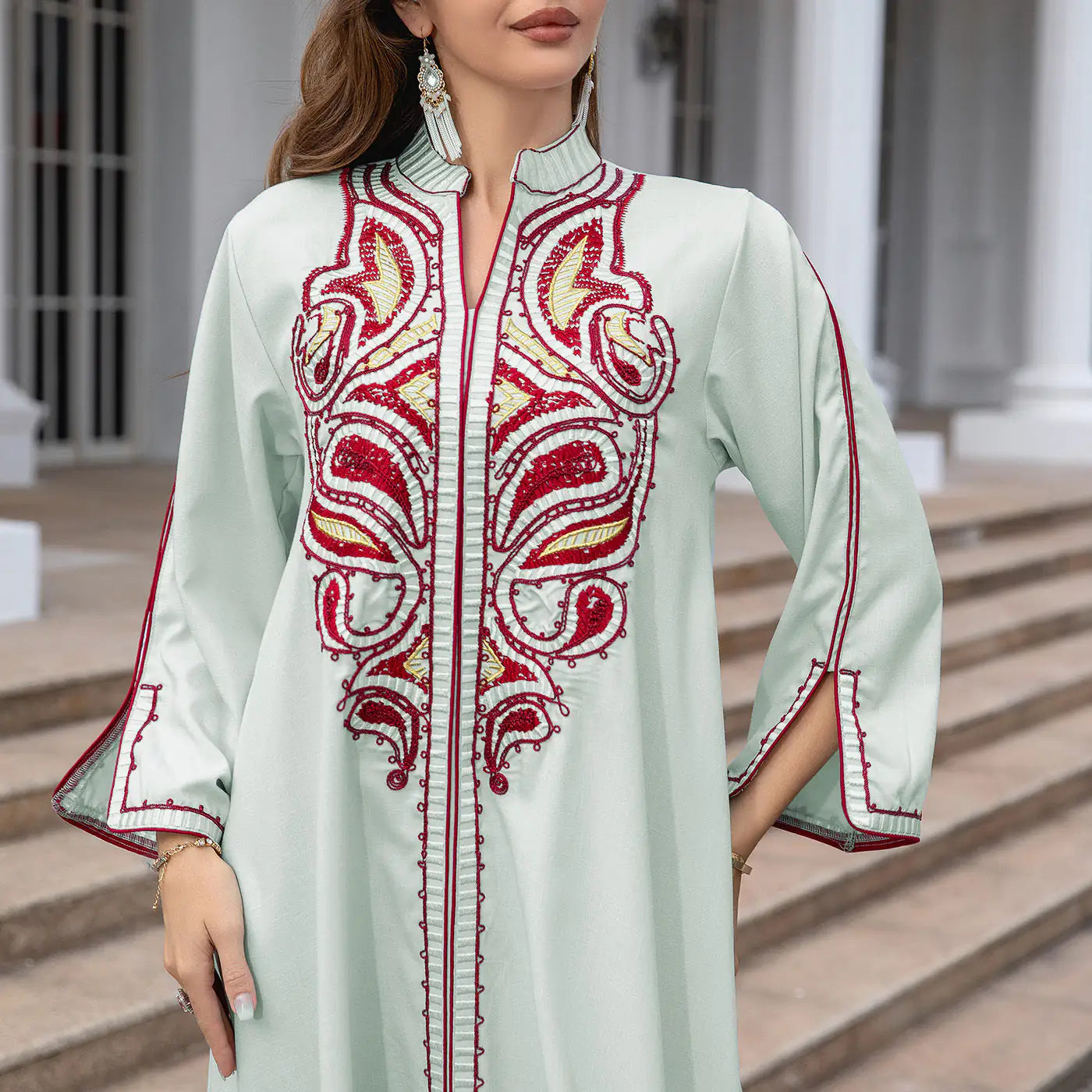 Sculptural Embroidered Elegant Abaya