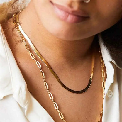 Gold u-shape chain necklace 42cm featuring layered 14k gold rectangular link and smooth snake-style chain necklace Gold