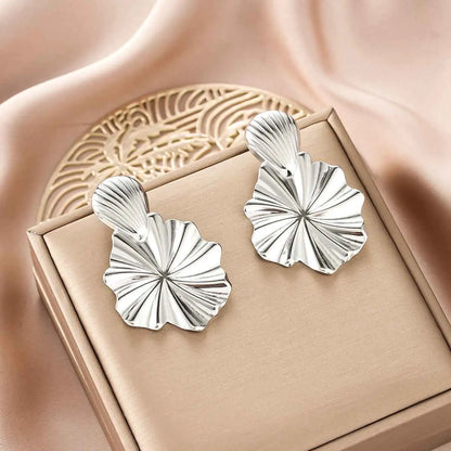 Silver leaf-shaped drop earrings with radiating textured design from ins style gold fashion earring collection offering affordable luxury Style 13