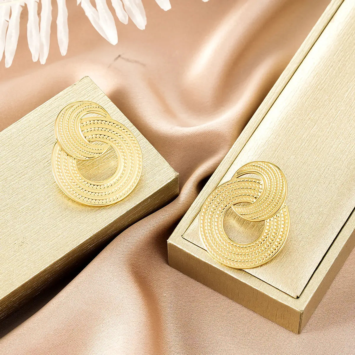 Gold-colored interlocking ring-shaped bookmarks with a brushed metallic finish from ins style gold fashion earring collection affordable luxury Style 22