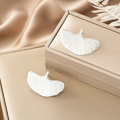 Silver ginkgo leaf shaped earrings with intricate vein detailing from ins style gold fashion earring collection affordable luxury Style 51