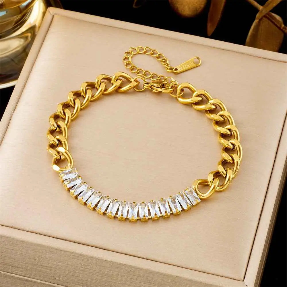 Trend Dens Gold chain bracelet with clear stones on a beige box 5346 White Diamond Cuba
