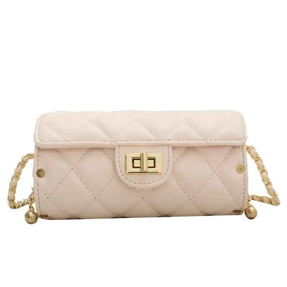 A blush pink quilted structured crossbody bag with rhombus pattern and gold-tone chain strap from trend den Beige