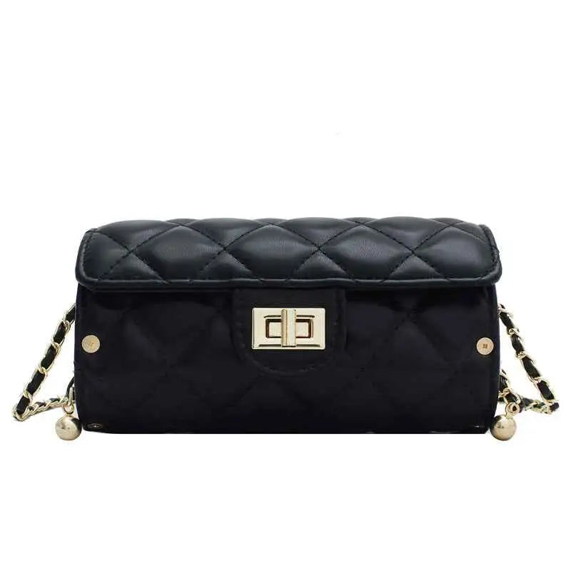 Black quilted leather rhombus-pattern structured crossbody bag with gold-tone hardware and chain strap from trend den Black