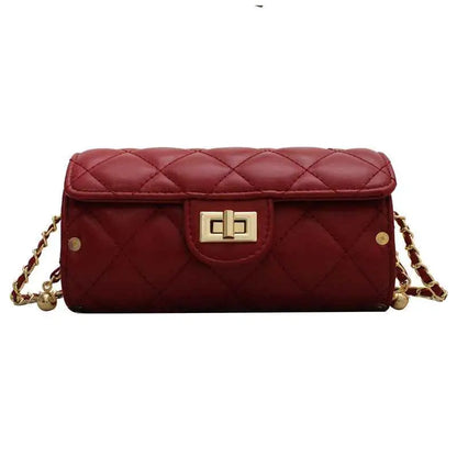 A rich burgundy quilted rhombus-pattern structured crossbody bag with gold-tone chain strap from trend den Wine Red